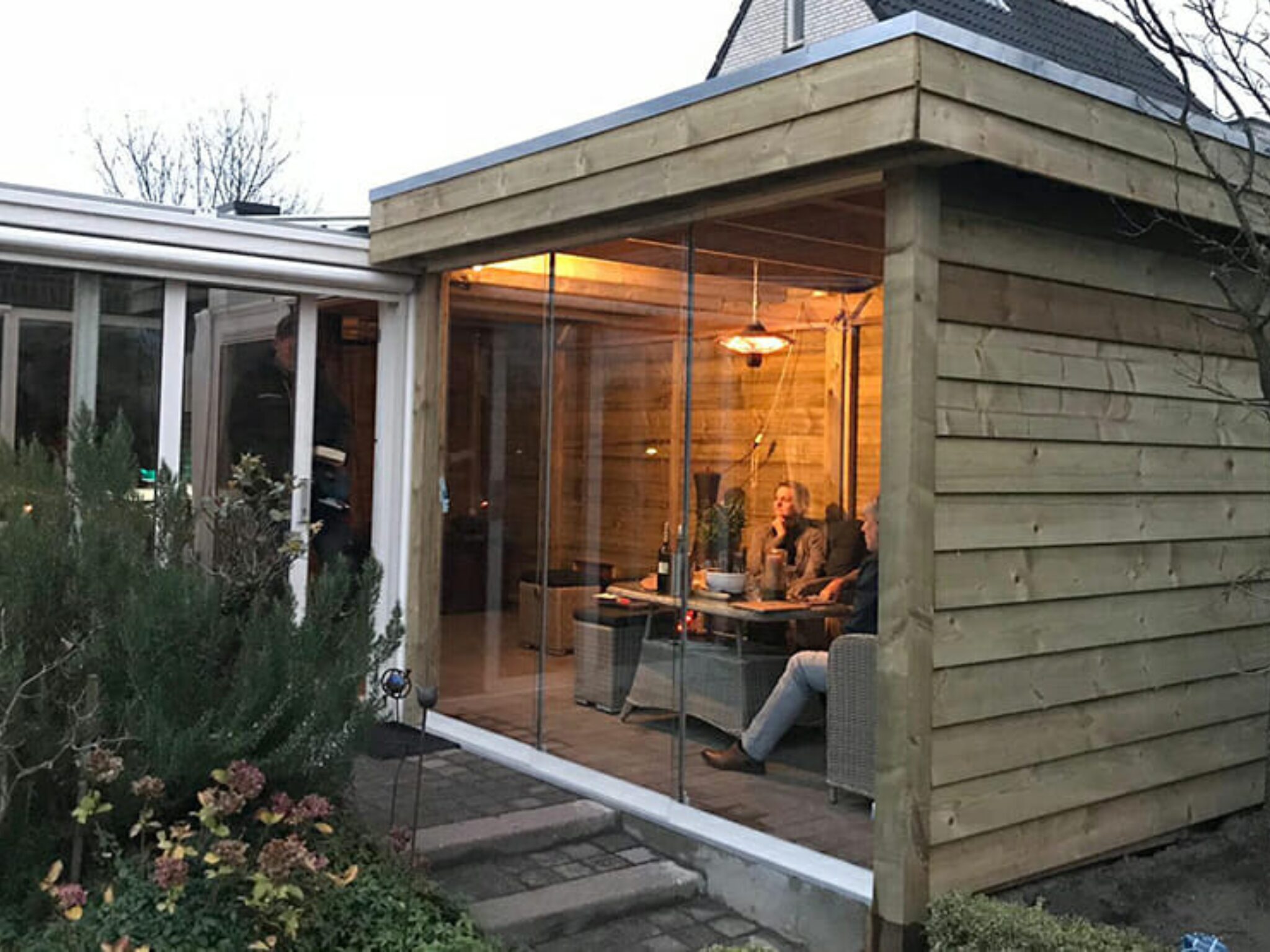 Tuinkamer douglas of aluminium - Tom Pieters Tuinkamer douglas of aluminium - Tom Pieters